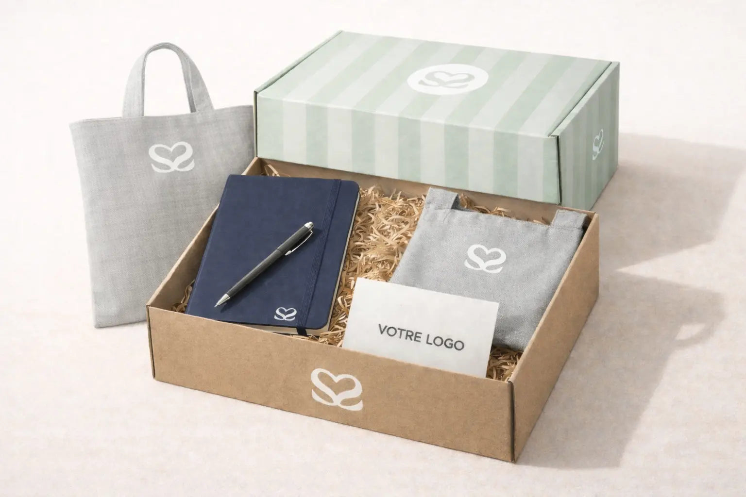 Coffret Accueil & Découverte : Coffret welcome pack entreprise avec tote bag personnalisé, stylo et lanière porte-badge – goodies entreprise personnalisés pour onboarding collaborateurs et kits de bienvenue entreprise