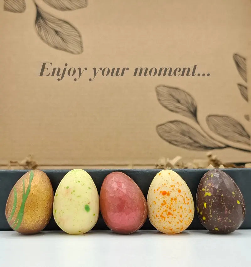 Coffret œuf en chocolat et assortiment de chocolats - Édition Pâques  Values And Co