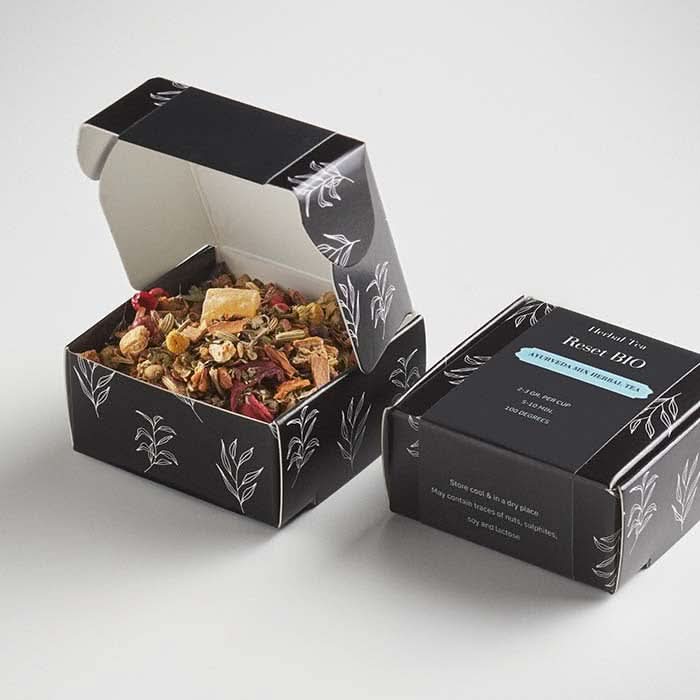 Boîte cadeau avec 3 thés zen et du chocolat style Dubaï